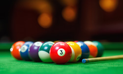 Pool Billard spielen 